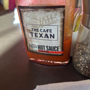 Cafe Texan History Museum & Library - Table hot sauce - American Near Me - Huntsville, Texas