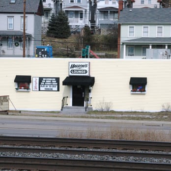 Marroni's Lounge - a view of a train track - Pubs Near Me - Leetsdale, Pennsylvania Marroni's Lounge - a view of a train track - Pubs Near Me - Leetsdale, Pennsylvania