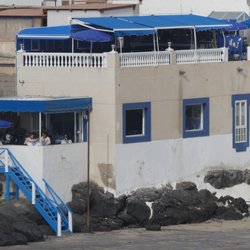 La Vaca Azul - Oben die Dachterrasse, links unten die Traumterrasse