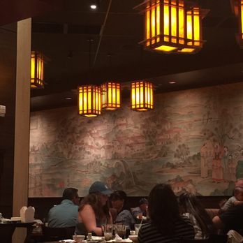 P.F. Chang's - Atmosphere clean and well-designed. - Chinese Near Me - Temecula, California