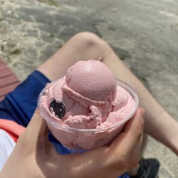 Smitty's Homemade Ice Cream - Red raspberry truffle ice cream
