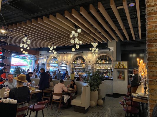 Davanti Enoteca by null