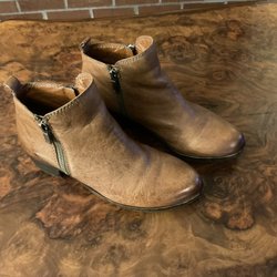 National Instant Shoe Repair - Shoes repaired by Ron: National Instant Shoe Repair, Raynham, MA