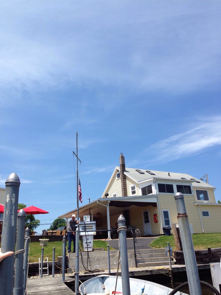 BRADDOCK BAIT & TACKLE 372 Manitou Rd, Hilton, New York Boating