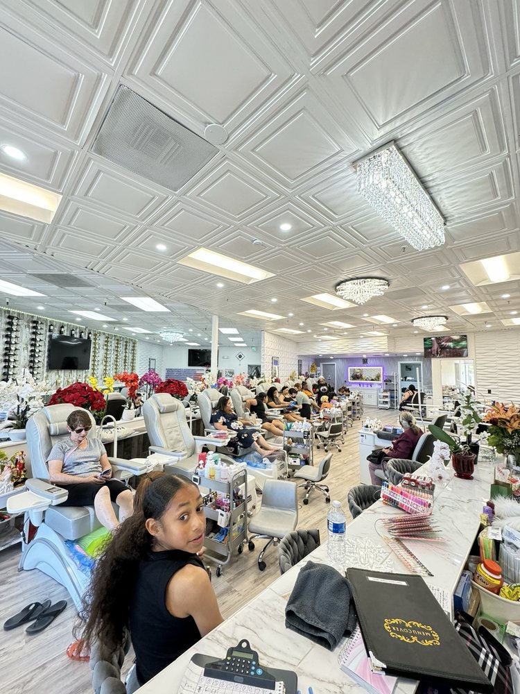 FANCY NAILS LOUNGE Updated June 2024 541 Photos & 133 Reviews