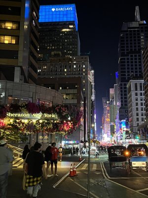 135 W 50th St by null
