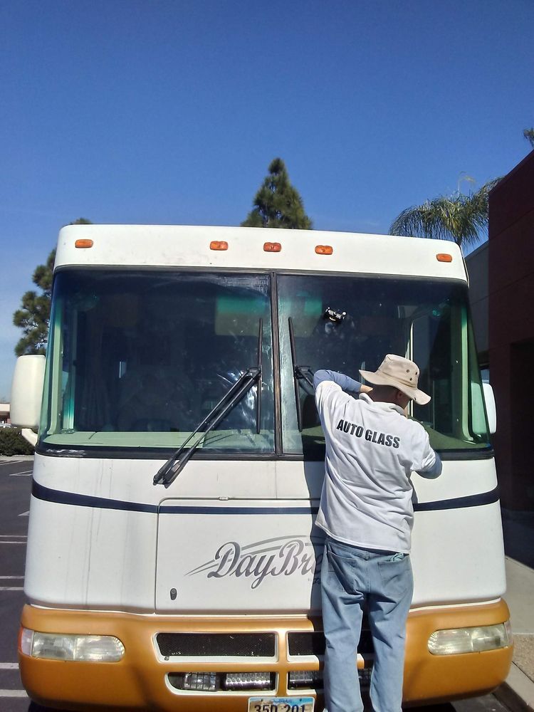 CALIFORNIA GLASS AND TINT Updated August 2024 14 Photos Chula Vista, California