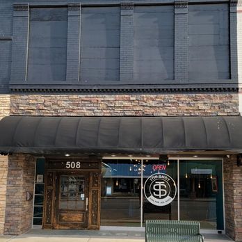 Top Shot - Top Shot Store front downtown Clinton, Oklahoma - Recreation Centers Near Me - Clinton, Oklahoma Top Shot - Top Shot Store front downtown Clinton, Oklahoma - Recreation Centers Near Me - Clinton, Oklahoma