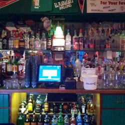 E.l. Flanagan's - Well stocked bar
