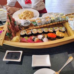 Lobster roll, East roll, peppered tuna, clam, octopus, flying fish roe, spicy scallop. Lobster roll, East roll, peppered tuna, clam, octopus, flying fish roe, spicy scallop.