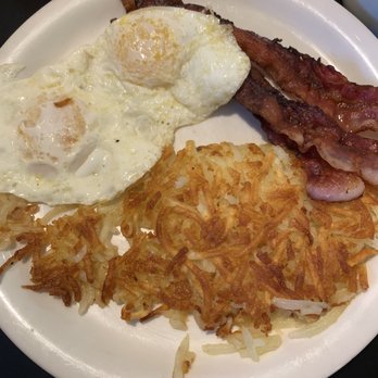 Red Hut Cafe Nevada - Classic breakfast- eggs over easy, crispy hashbrowns, crispy bacon, delicious toast on the side - American Near Me - Stateline, Nevada Red Hut Cafe Nevada - Classic breakfast- eggs over easy, crispy hashbrowns, crispy bacon, delicious toast on the side - American Near Me - Stateline, Nevada