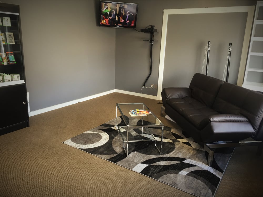 DIRECT PHONE REPAIR Updated August 2024 16 Photos 4015A Mountain Rd, Pasadena, Maryland