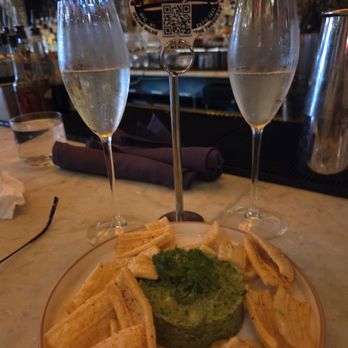 Oscar Wilde - Broccoli guacamole! - Cocktail Bars Near Me - New York, New York Oscar Wilde - Broccoli guacamole! - Cocktail Bars Near Me - New York, New York