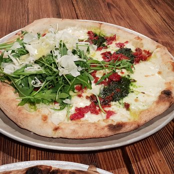 Hot Now - Pizza Near Me - Madrid, M