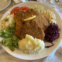 Gasthof Old Bavarian - The schnitzel platter. Highly recommend.