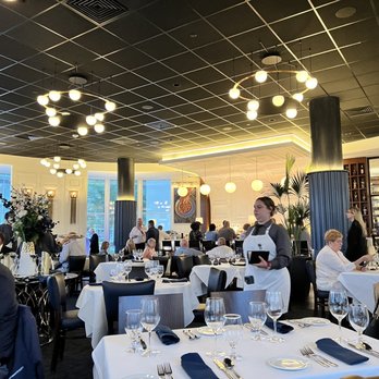Luce Secondo - Seating area - Italian Near Me - Chesapeake, Virginia