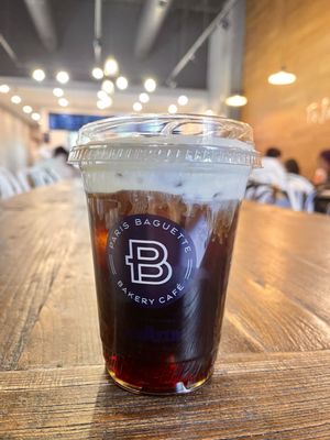 Paris Baguette by null