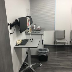 ProHEALTH Lake Success Neurology - Exam room