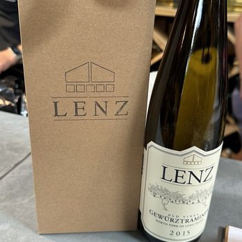 Lenz Winery - Wineries Near Me - Peconic, New York
