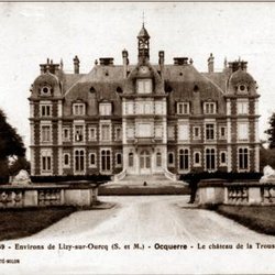 Château de la Trousse - Century-old Postcard of the Castle. (Carte postale centenaire du château.)