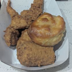 Saroki's Crispy Chicken & Pizza