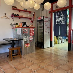 Kohoku-Ku Ramen - Interior