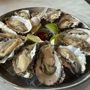 Claws - Raw Oysters - Cajun/Creole Near Me - Garden Grove, California