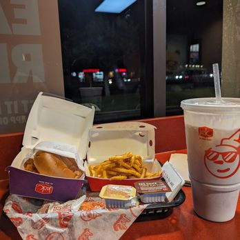 Jack in the Box - Chicken ranch cluck meal and sauces. :Gl) - Fast Food Near Me - San Jose, California