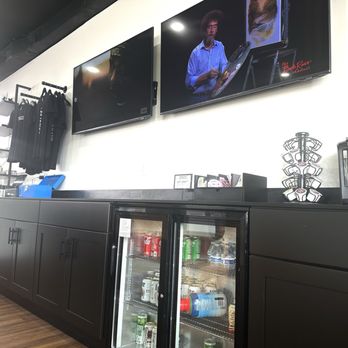 Twelve 7 Barbershop - Merch, beverages, and screens - Barbers Near Me - Worthington, Ohio Twelve 7 Barbershop - Merch, beverages, and screens - Barbers Near Me - Worthington, Ohio