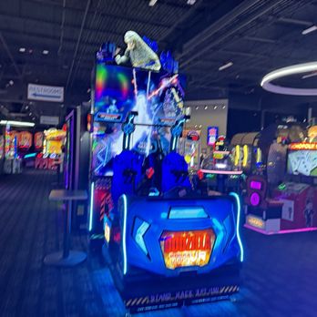 Dave & Buster's Toledo - Games - Arcades Near Me - Toledo, Ohio
