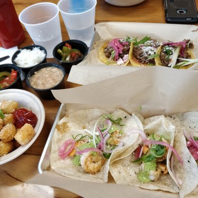 Chinitos Tacos by null