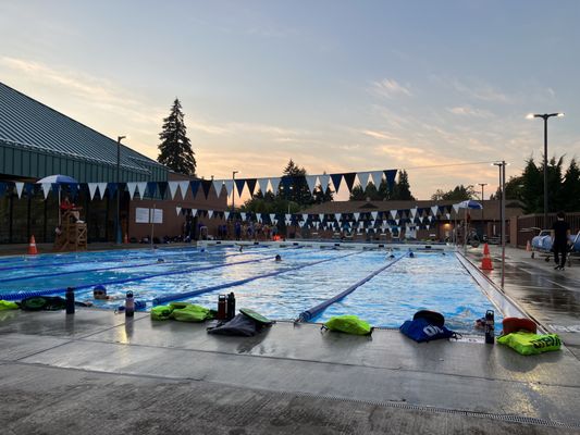 Shute Park Aquatic and Recreation Center