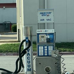 Murphy USA - Photo taken 7/10/25. Still no out of order sign placed on the machine.