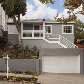 Sarah Abel - Compass - 1023 Oakland Avenue SOLD! $1,260,000 l Represented Seller - Real Estate Agents Near Me - Oakland, California Sarah Abel - Compass - 1023 Oakland Avenue SOLD! $1,260,000 l Represented Seller - Real Estate Agents Near Me - Oakland, California