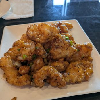 Canaan Cafe - House Special Fish Filet = crispy and flavorful - Taiwanese Near Me - Lomita, California