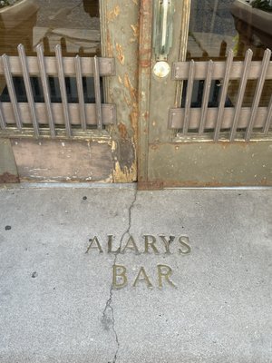 Alary's Bar by null