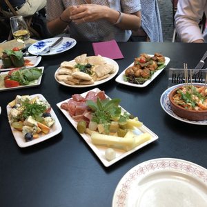 Cottage Cafe 44 Photos 34 Reviews Tapas Small Plates Rue