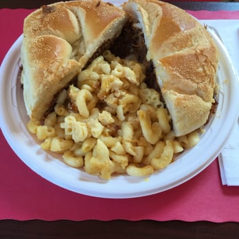 Maple Tree BBQ - Burnt Ends Bar B Q with homemade Mac & Chees - Barbeque Near Me - Riverhead, New York