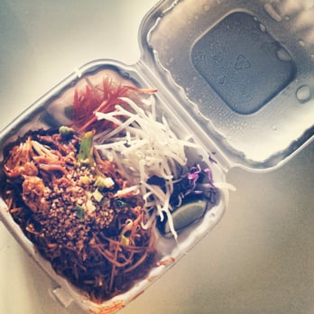 Pon Proem Thai Restaurant - Chicken Phad Thai no tofu, spicy 5 star! $11. Fresh veggies! Delicious chicken. Big enough for 2 meals. - Thai Near Me - Mercer Island, Washington Pon Proem Thai Restaurant - Chicken Phad Thai no tofu, spicy 5 star! $11. Fresh veggies! Delicious chicken. Big enough for 2 meals. - Thai Near Me - Mercer Island, Washington
