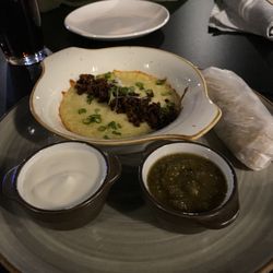 Orale Mexican Bar & Grill - Queso fundido con chorizo yummy!!