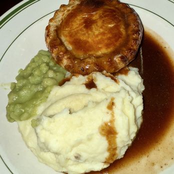 Emmets Irish Pub & Restaurant - Beef & Guinness Pie - American Near Me - Boston, Massachusetts Emmets Irish Pub & Restaurant - Beef & Guinness Pie - American Near Me - Boston, Massachusetts
