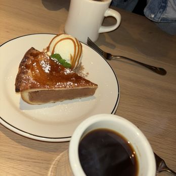 Laurel Grill - Apple pie - American Near Me - Culver City, California
