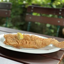 Gaststätte Wilhelm Tell - Gebackenes Karpfenfilet