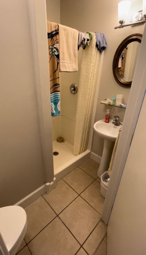 LAVA HOTEL Updated October 2024 86 Photos & 28 Reviews 196 E Main