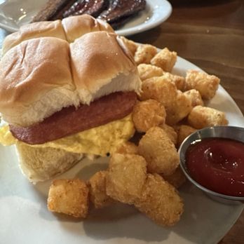 Wake ‘n Bacon - Maui WOWie - Breakfast & Brunch Near Me - Chicago, Illinois Wake ‘n Bacon - Maui WOWie - Breakfast & Brunch Near Me - Chicago, Illinois