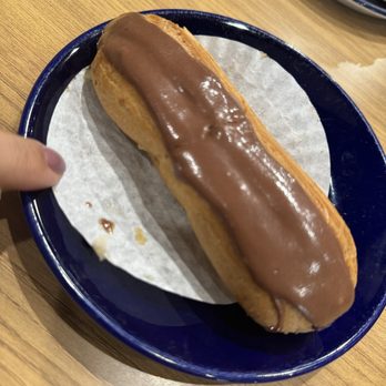 la Madeleine - Eclair - Breakfast & Brunch Near Me - Columbia, Maryland