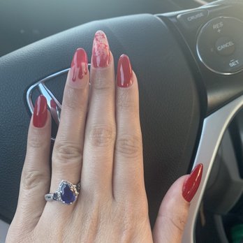 Salon De Manucure - Nail Salons Near Me - Los Angeles, California
