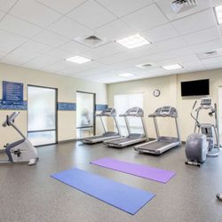 Hampton Inn Philadelphia/Voorhees - Health club  fitness center  gym
