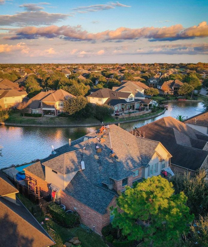 Slide of Onit Roofing