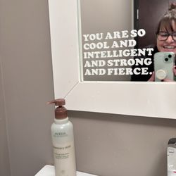 C'zar Salon Spa - Even the bathrooms are on brand;) So sweet!